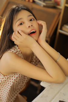16岁女RAPPER台湾